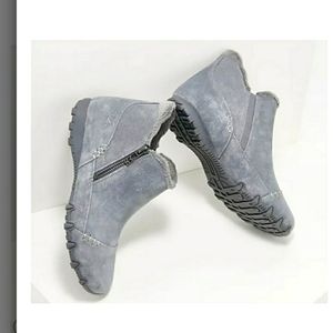 New Skechers Relaxed Fit Suede Ankle Boots